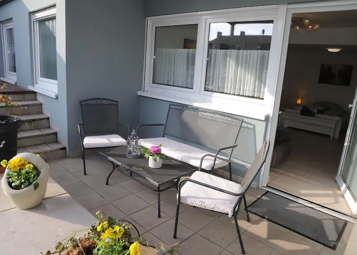 Individual - Zentrale, Ruhige In Innenstadt - Kueche, Parkplatz, Terrasse, Smarttv, Netflix * Bitburg