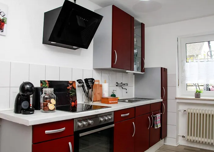 Apartment Individual - Zentrale, Ruhige In Innenstadt - Kueche, Parkplatz, Terrasse, Smarttv, Netflix Bitburg